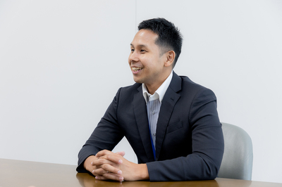 インタビュー風景|営業部 2014年入社 K.M.